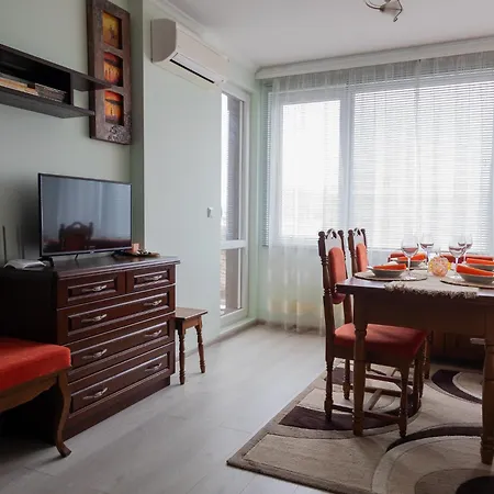 в центъра на *